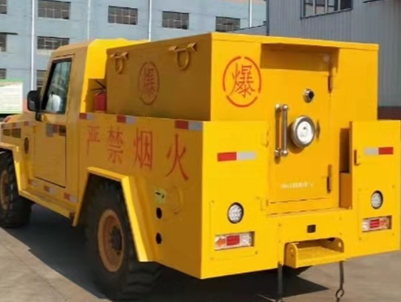 尖草坪凯龙爆破器材运输车：保障爆破任务的安全运行