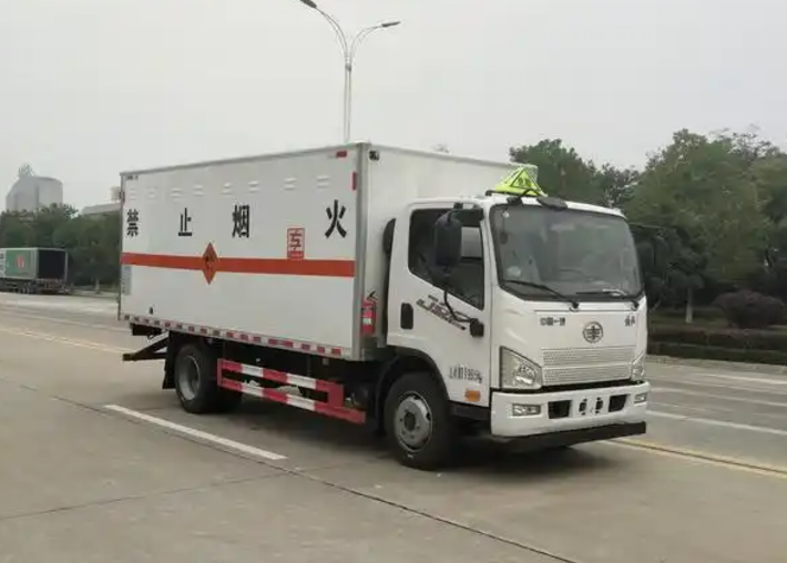 尖草坪爆破器材运输车可以上高速吗？